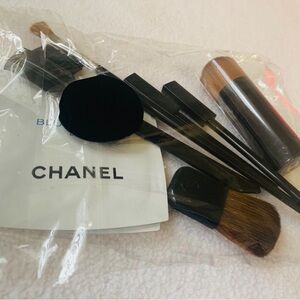 ♦️NWT Bundle 8 piece Chanel Beauty items and tools
